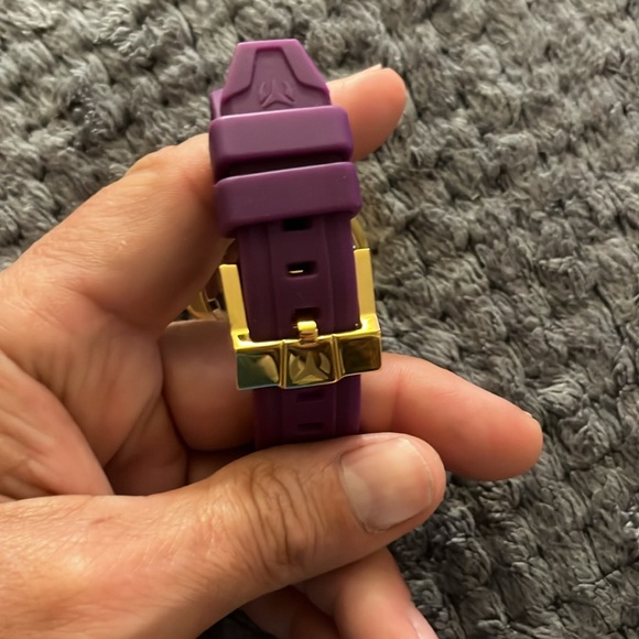 Watch - Picture 3 of 6